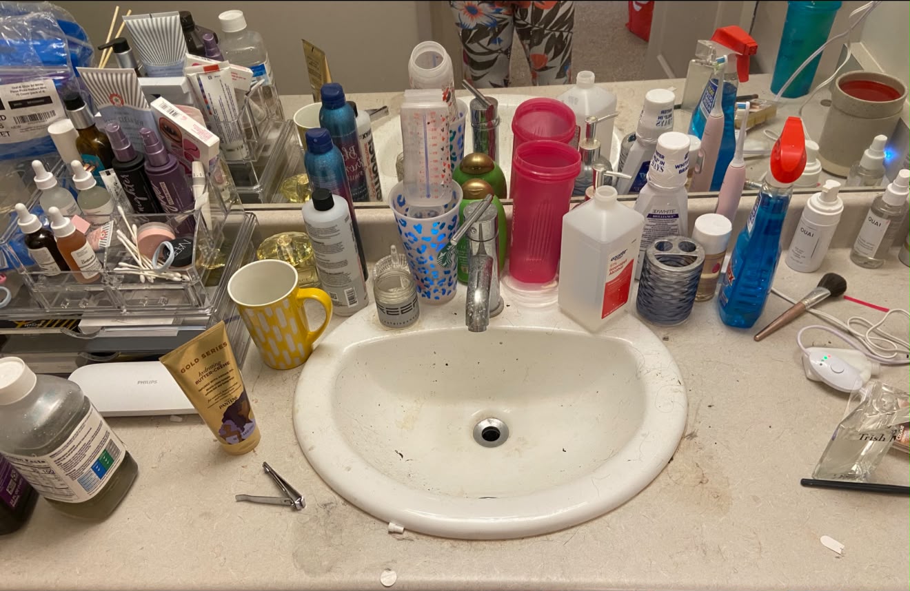 Bathroom sink before cleaning